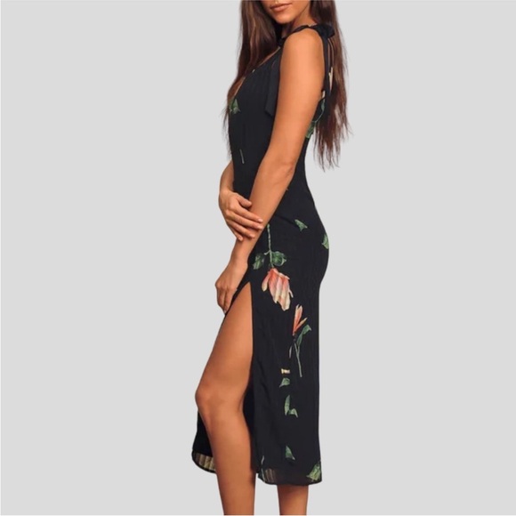 NWT Lulu’s Floral Dress - Picture 2 of 9